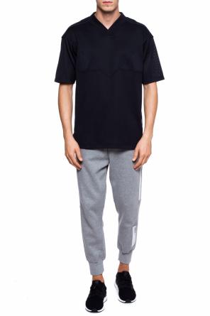 V-neck t-shirt, zdjęcie 2 V-neck t-shirt od ADIDAS Originals